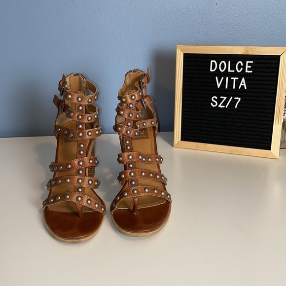 Dolce VITA Leather Gladiator Strappy Studded Chunky Heels - Picture 2 of 7